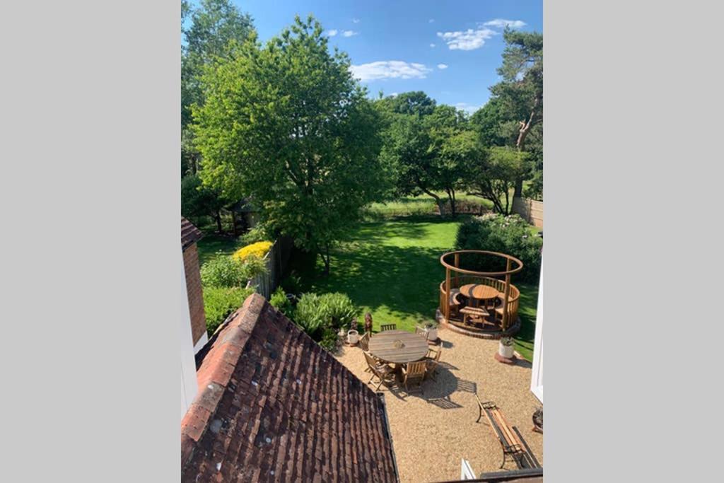 Rose Cottage Rowland's Castle Bagian luar foto